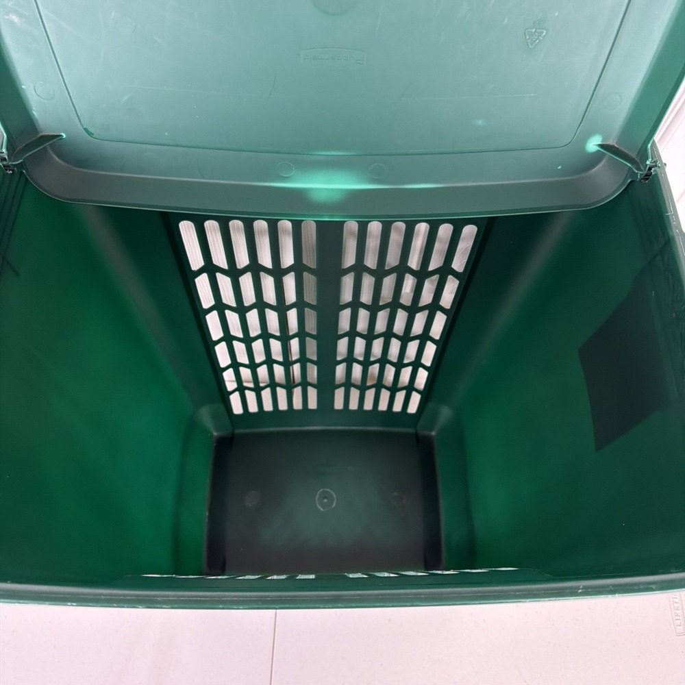 Rubbermaid Laundry Hamper Green 2986 1994 Lid 25x16x13 USA Large Vintage - Picture 9 of 9